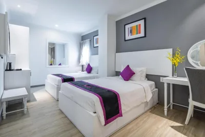 Deluxe Twin Room — Avanti Boutique Hotel